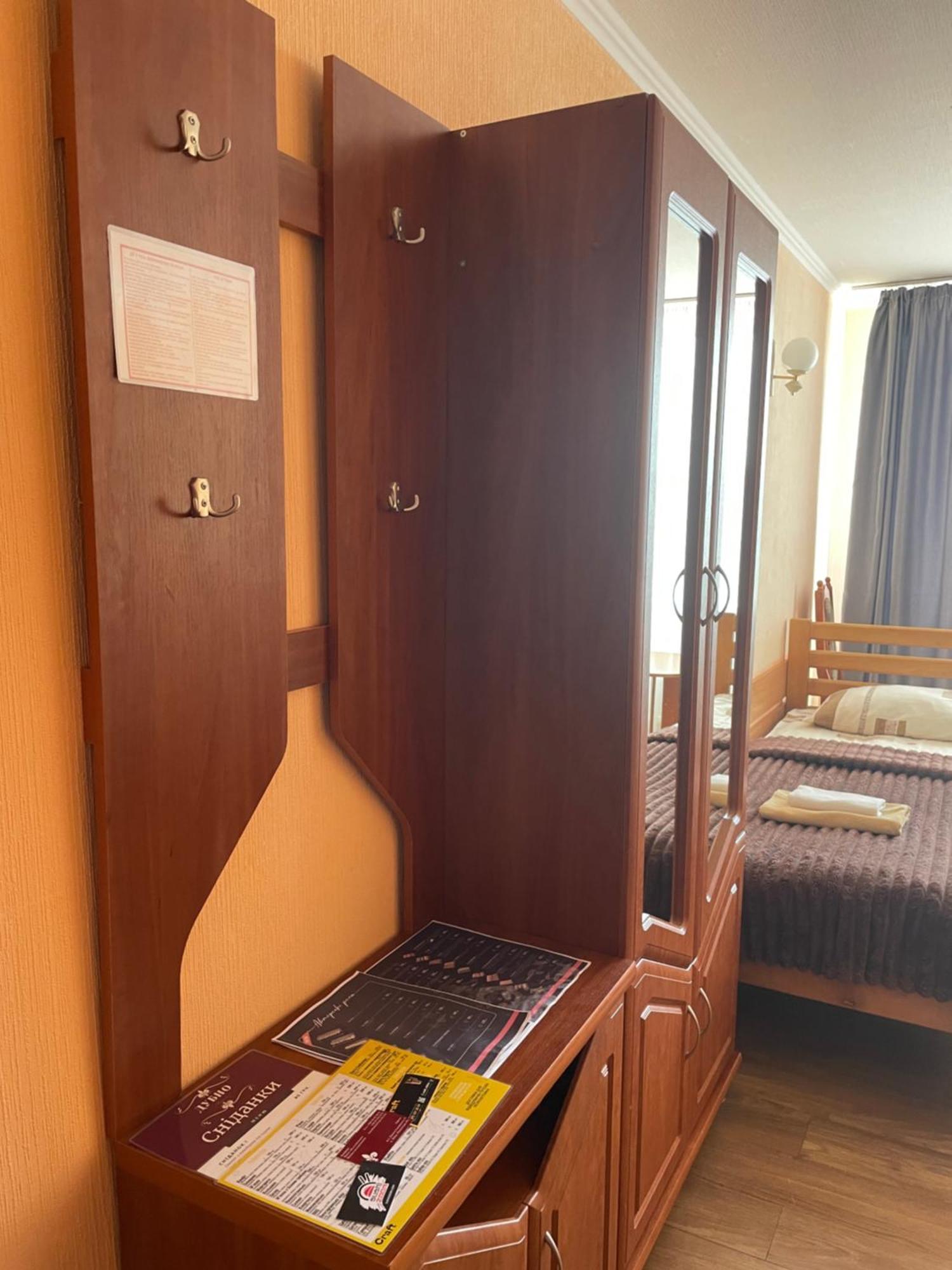 Готель "Дубно" Quarto foto